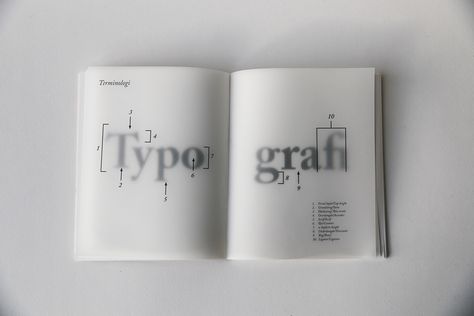 Graphic Design Booklet, Fp Logo, Mises En Page Design Graphique, Logos Retro, Typography Book, Buch Design, Zine Design, Book And Magazine Design, 타이포그래피 포스터 디자인