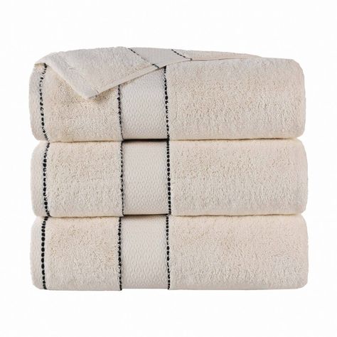 Add a layer of texture and vibrant color to your bathroom with the Cotton Diamond Dobby Border Ultra-Plush Bath Towel Set by Blue Nile Mills. Our Egypt Produced Giza Cotton towels feature impressive absorbency, a smooth texture, and silky feel for a luxury spa-like experience at home. The product material is 50% Giza, 50% Cotton. The heavyweight thickness of each towel is durable and perfect for the bath, poolside, or at the beach. For a refined finish, each piece in this bundle features an eleg Guest Bath Towels, Silo Cottage, Transitional Bathroom Decor, Luxury Bathroom Accessories, Spa Luxe, Kitchen 2024, Grey Baths, Bathroom Plan, Bathroom Lights