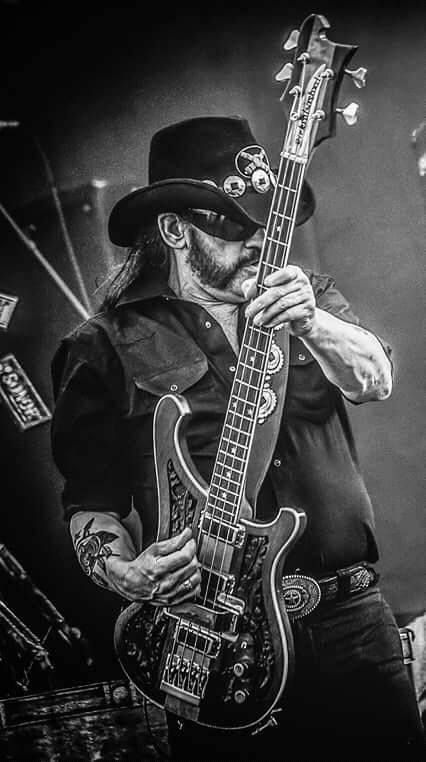 Long live Lemmy Kilmister!   Icon | Musician | Guitar | Motorhead | RIP | Legend Lemmy Motorhead, Lemmy Kilmister, Rock N Roll Art, Rock Band Posters, Heavy Metal Art, Heavy Rock, Musica Rock, Rock N’roll, Heavy Metal Music