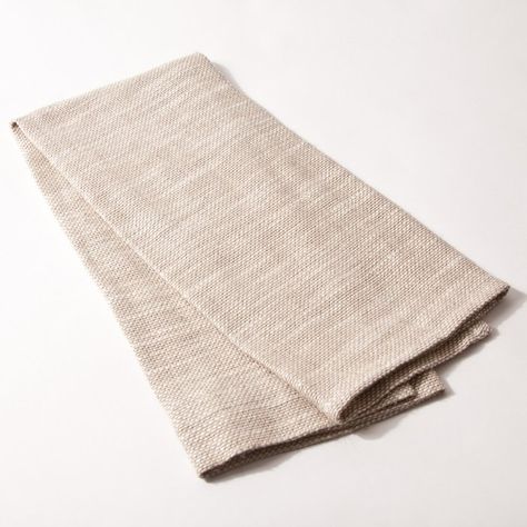 Amazing texture on this linen guest towel adds a great look to any kitchen. Urban Farmhouse Kitchen, Linen Guest Towels, Amity Home, Cottage Home, Kitchen Must Haves, Guest Towel, Dining Room Small, Stylish Kitchen, Small Dining