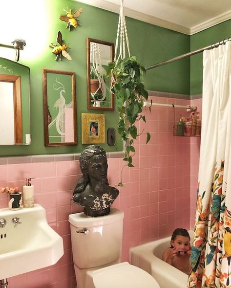 S2020 ORC – The Pink Bathroom Makeover Revealed! - Jen Selk Bathroom Ideas Pink And Green, Bathroom Ideas Green And Pink, Aesthetic Bathroom Colors, Pink Orange Green Bathroom, Bright Fun Bathroom Ideas, Shower Tub Combo Decor, Mexican Interior Design Bathroom, Pink Bathroom Inspo Aesthetic, Bathroom Aesthetic Colorful