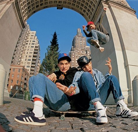 Glen E Friedman - Beastie Boys Tableau Photography, Adam Horovitz, Iconic Portraits, Skater Punk, Musician Portraits, Arte Punk, Washington Square Park, Hardcore Punk, Washington Square