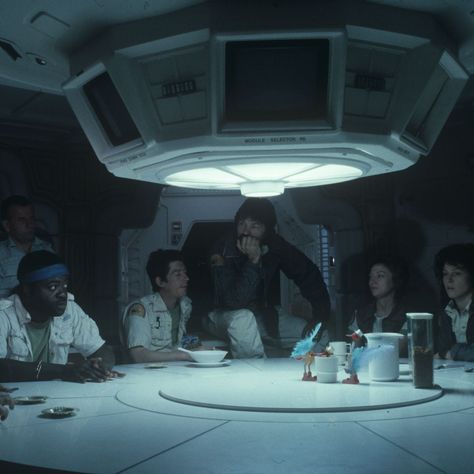 Aliens Movie Aesthetic, Alien Movie Stills, Alien Movie Aesthetic, Alien 1979 Aesthetic, Spacecraft Aesthetic, Helen Core, Atomic Bombshell, Nostromo Crew, Amanda Ripley