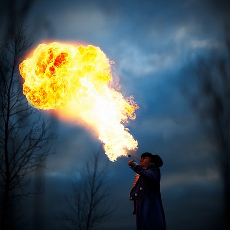 Fire breather Best Friends Movie, Circus Photography, Breathing Fire, Breath Of Fire, Night Circus, Digital Art Beginner, Fire Powers, Fire Dragon, Fire Starters