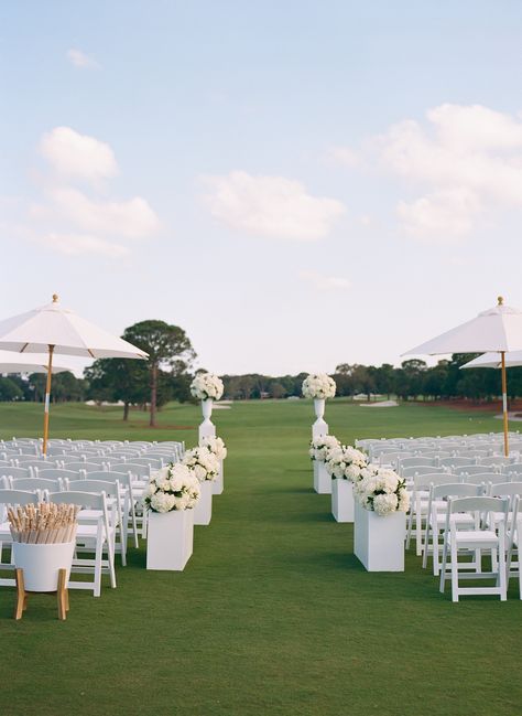 White Wedding Ceremony Decor, Golf Course Wedding Ceremony, Golf Wedding Theme, White Wedding Ceremony, Wedding Ceremony Decorations Outdoor, Golf Wedding, Ceremony Chairs, Garden Venue, Golf Course Wedding