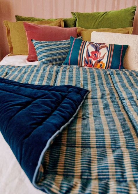 Quilt - Pianissimo Woven Blue Stripes / Velvet Navy Blue - Sézane Room Revamp, Personal Things, Velvet Quilt, Bedroom Green, Blue Bedding, Blue Bedroom, Blue Quilts, Apartment Inspiration, Bedroom Inspo