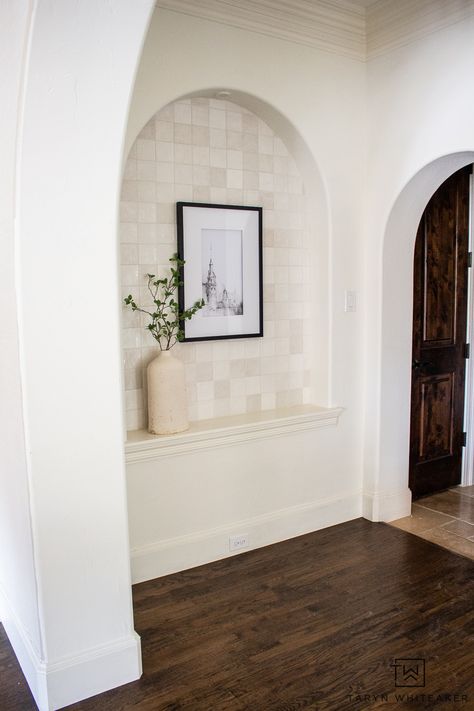 Arched Hallway Design - Taryn Whiteaker Designs Art Niche Decorating Ideas, Wall Niche Entryway, Arched Niche In Wall, Hallway Niche Ideas, Decorating A Niche In A Wall, Wall Niche Decorating Ideas, Wall Niche Decorating, Hallway Nook Ideas, Arched Wall Niche