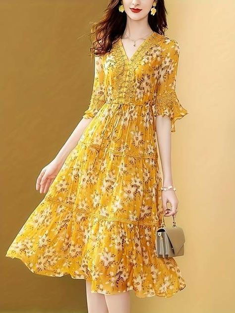 Tela, Flared Sleeve Dress, Flare Sleeve Dress, Dress For Spring, Batik Dress, Estilo Casual, Tiered Dress, Flared Sleeves, Olivia Mark