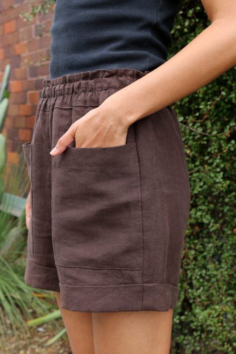 INTRODUCING THE SONIA SHORTS PATTERN - Sew Tessuti Blog Couture, How To Sew Shorts, Paper Bag Shorts Pattern, Short Patterns Sewing Free, Linen Shorts Pattern, Free Shorts Pattern, Free Shorts Sewing Pattern, Tessuti Patterns, Linen Sewing Patterns