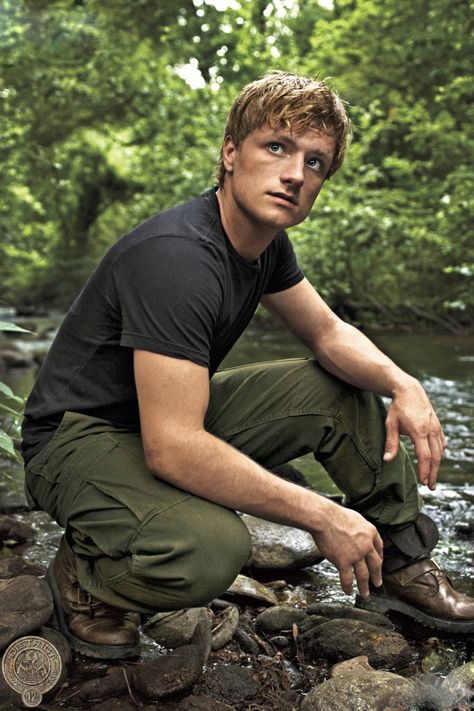 Peeta Mellark from The Hunger Games trilogy Little Manhattan, Sean Anderson, Hunger Games Peeta, Finnick Odair, Donald Sutherland, Hunger Games 3, Hunger Games Series, Peeta Mellark, Hunger Games Catching Fire