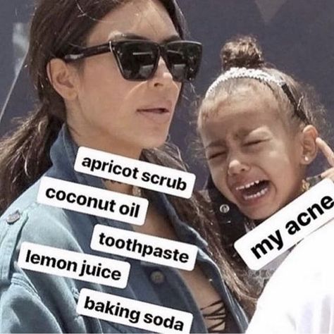 Oily Skincare, Baking Soda For Acne, Treat Acne Naturally, Coconut Oil Toothpaste, Funny Marketing, Beauty Humor, Apricot Scrub, Pimples Under The Skin, Coconut Oil For Acne
