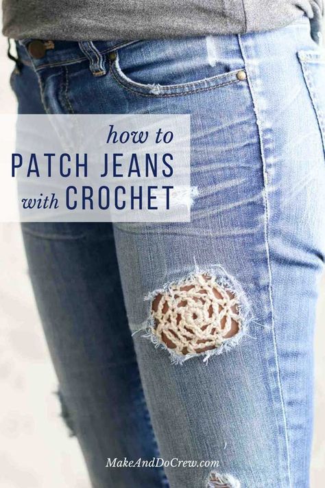 Love this boho look! How to use crochet to patch holes in your denim jeans. Free crochet lace doily pattern too! Rattoppare I Jeans, Jeans With Crochet, How To Patch Jeans, Patch Hole, Make And Do Crew, Crochet Lace Doily, Lace Jeans, Diy Jeans, Purl Bee