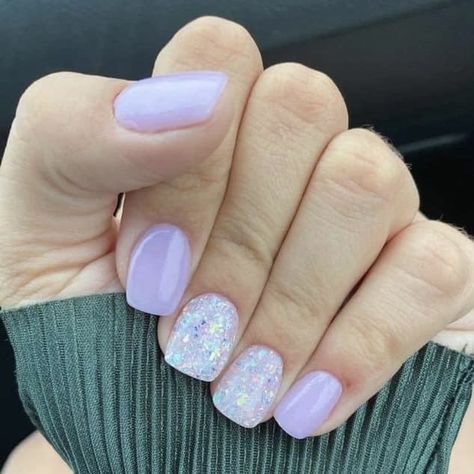 Gel Nails Painted, Beautiful Nails 2023, Cute Short Acrylic Nails Simple Glitter, Simple Summer Nails With Glitter, Light Purple Dipped Nails, Light Purple With Glitter Nails, Revel Nail Tips And Tricks, Nexgen Nails Ideas Spring, Blue Dip Nails Ideas