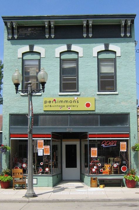 Persimmons Art, Manitowoc Wisconsin, House Paints, Store Architecture, Retail Facade, Vintage Thrift Stores, Shop Facade, Vintage Gallery, Shop Inspiration