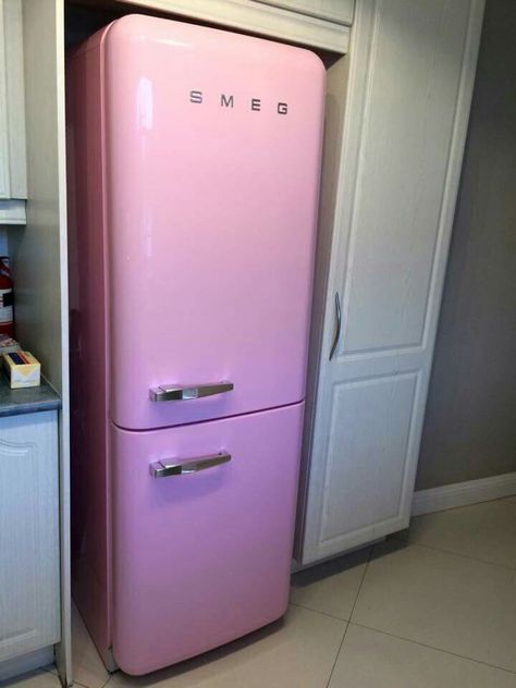 Smeg fridge Pink Smeg, Pink Refrigerator, Pink Fridge, Smeg Fridge, Smeg Appliances, Pink Furniture, Backyard House, House Accessories, Decor Home Living Room