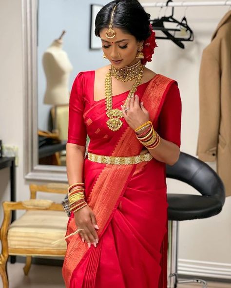 Marriage Bride Sarees, Red Saree South Indian Bride, Bridal Red Saree South Indian, Kerala Saree Bride, Red Wedding Saree South Indian, Hindu Bride Saree Indian Bridal, Red Bridal Saree South Indian, Hindu Wedding Saree, Kerala Bridal Saree