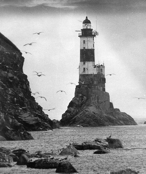 abandoned lighthouses  | Abandoned Russian Polar Nuclear Lighthouse. Final Romanticism Project? Lighthouse Pictures, Beautiful Lighthouse, Beacon Of Light, Abandoned Places, Black And White Photography, Places To See, Lighthouse, Antonio Mora Artwork, Beautiful Places