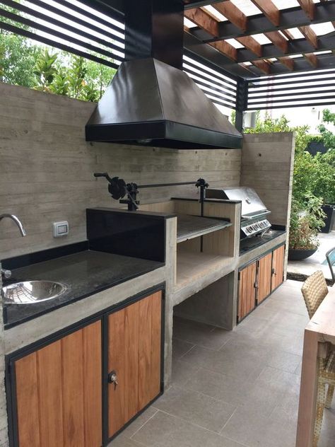 Hiasan Dalaman Rumah, Dirty Kitchen, Outdoor Kitchen Countertops, Outdoor Kitchen Decor, Outdoor Bbq Kitchen, Outdoor Kitchen Bars, Outdoor Kitchen Appliances, Patio Kitchen, Backyard Kitchen