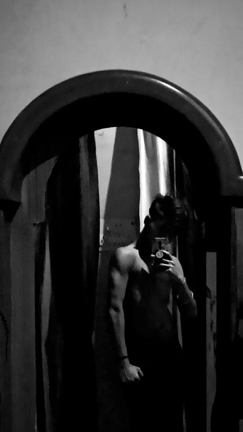 Nature, Mirror Selfie Boy No Face Aesthetic, Best Poses For Boys, Blackandwhite Aesthetic, Man Hand, Gym Boy, Book Cover Artwork, Emoji For Instagram, Instagram Dp