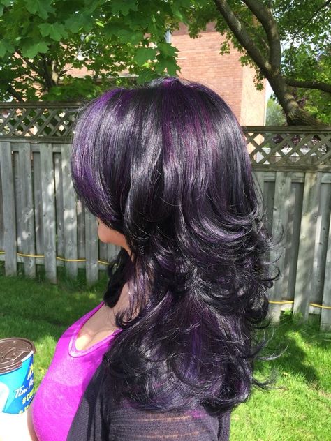 Purple Hair Streaks, Hairstyle For Short, Dark Purple Hair, Plum Hair, Red Hair Inspo, Hair Color Streaks, Purple Highlights, Dyed Hair Inspiration, Hair Streaks