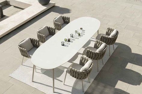 Modern Outdoor Dining Sets, Modern Garden Furniture, Modern Outdoor Dining, Luxury Outdoor Furniture, Outdoor Tables And Chairs, Garden Dining, Garden Dining Set, Diy Holz, Outdoor Dining Furniture