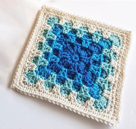 Crochet Blanket Borders, Blanket Borders, Crochet Tutorial For Beginners, Granny Square Patterns, Crochet Blanket Border, Granny Square Haken, Granny Pattern, Crochet Needlework, Crochet Afghan Patterns Free