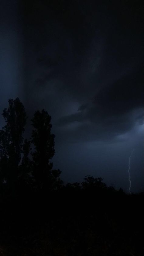 dark storm with a lightning Nature, Thunderstorm At Night, Rain Storm Aesthetic Dark, Dark Storm Aesthetic, Dark Calm Aesthetic Wallpaper, Storm Astethic, Sky After Storm, Sky Before Storm, Downpour Aesthetic