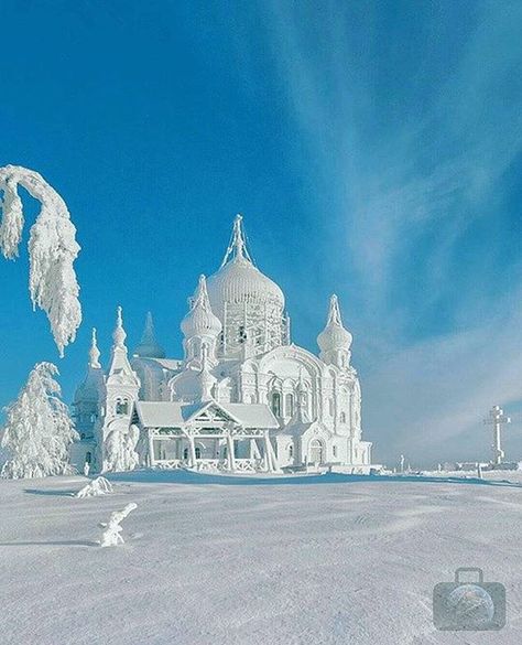 🌟☝Beautiful winter in Russia. 🌟Follow @travellingdestinations for more amazing pics! 🌟📷By: Vladimir Chuprikov Russian Church, Russia Winter, Dr Zhivago, Russian Winter, Russian Architecture, Beautiful Churches, Russian Orthodox, St Nicholas, Winter Scenery