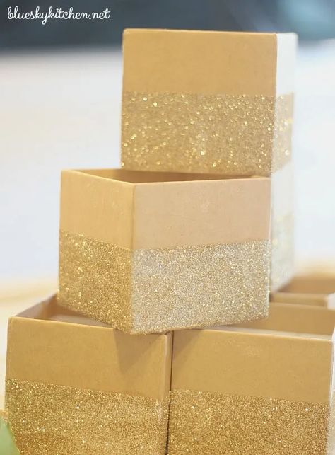 How to Make the Cutest, Glittery Gift Boxes for favors, hostess gifts or to decorate your home for the holidays. Easy DIY with glitter and washi tape. Decorating Gift Boxes, How To Decorate A Box Gift, Decorate Gift Boxes, Glitter Gifts, Glitter Diy, Home For The Holidays, Paper Packaging, Glitter Paper, Money Box