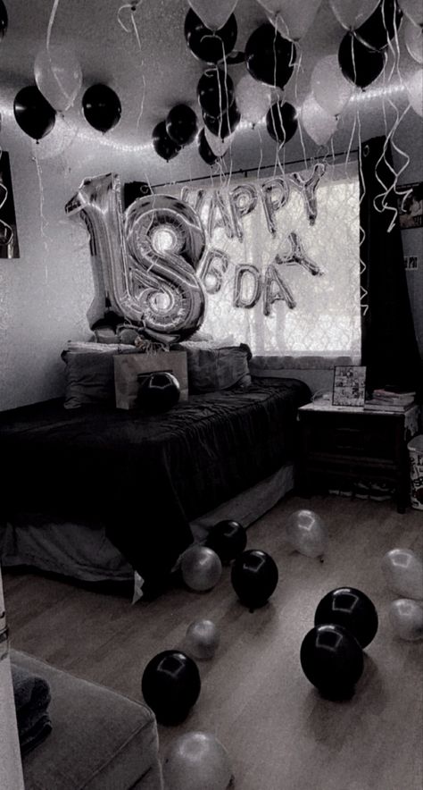 Black & Silver Balloons Boyfriend 18th Birthday Ideas Surprise, His 18th Birthday Ideas, Bfs 18th Birthday, Boyfriend Birthday Ideas 18th, 18th Birthday Ideas For Boyfriend, 18th Birthday Presents For Boyfriend, 18th Birthday For Boyfriend, 19th Birthday Ideas For Boyfriend, 18th Bday Gift Ideas For Boyfriend