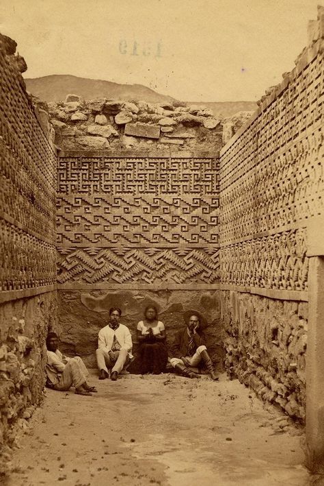 Ruins at Mitla, Oaxaca, México, circa 1874. Monte Alban Oaxaca, Ancient Mexico, Mexico History, Mayan Art, Aztec Art, Mayan Ruins, Ancient Mysteries, Foto Vintage, Mexican Culture