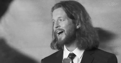 Home Free showcases their talents in this clever video rendition of "Crazy" by Patsy Cline. The song's melancholic and self-deprecating tone is perfect on Patsy Cline's voice. Although this group sings in multi-part harmony without musical accompaniment, Home Free does not resemble a barbershop quartet. Instead, the country vocal band comprises Austin Brown, Rob Lundquist, Tim Foust, and Chris and Adam Rupp. #acappella #patsycline #countrymusic Patsy Cline Songs, Home Free Songs, Austin Brown Home Free, Tim Foust, The Voice Videos, Barbershop Quartet, Home Free Vocal Band, Famous Songs, Britain’s Got Talent