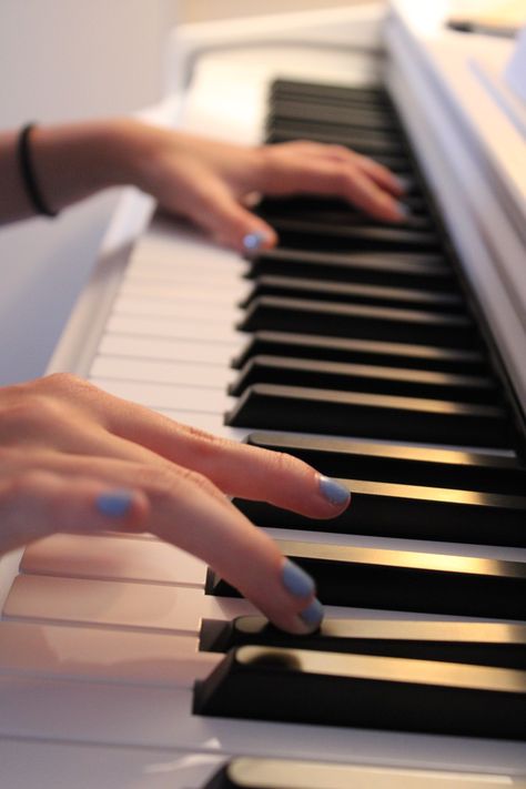 Playing An Instrument Aesthetic, Woman Playing Piano Aesthetic, Piano Playing Aesthetic, Playing Instrument, Piano Aesthetic, White Piano, Aesthetic Music, Happy Birthday America, Music Playing