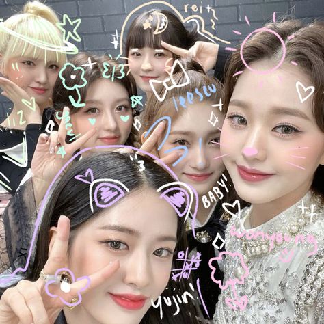 Ive Cute Group Photo, Kpop Group Selfie, Kpop Fan Photos, Ive Group Photo Wallpaper Laptop, Cute Kpop Photos, Ive Kpop Group Photo, Wonyoung Id Photo, Kpop Groups Photos, Ive Edit Photo