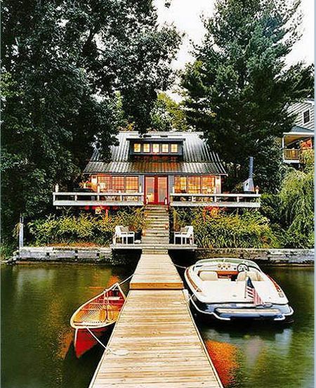 Lake house Cozy Cabin Lake House, Cottagecore Lake House, House On Lake Dream Homes, Cozy Lake House Kitchen, Lake Home Interior Design, Lakehouse Exterior Ideas, Vintage Lake Cottage, Lake House Garden, Lake Homes Exterior