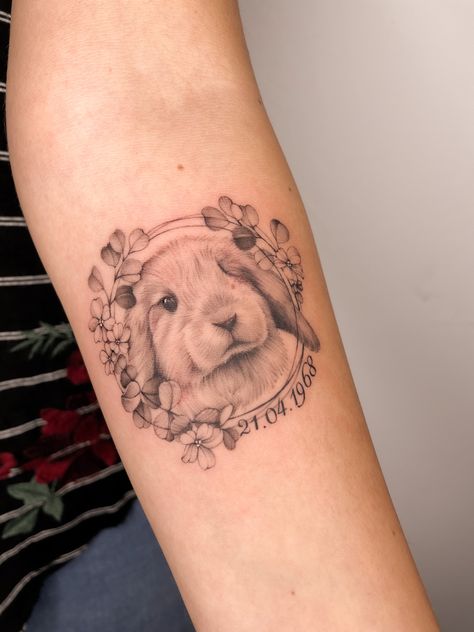 Rabbit and flowers #rabbit #rabbittattoo #flowertattoo #finelinetattoo #microrealismtattoo Bunny Remembrance Tattoo, Lion Head Bunny Tattoo, Bunny Tattoo Memorial, Pet Memorial Tattoo Rabbit, Pet Rabbit Tattoo, Realistic Bunny Tattoo, Rabbit Paw Tattoo, Bunny With Wings, Bunny Tattoo Small