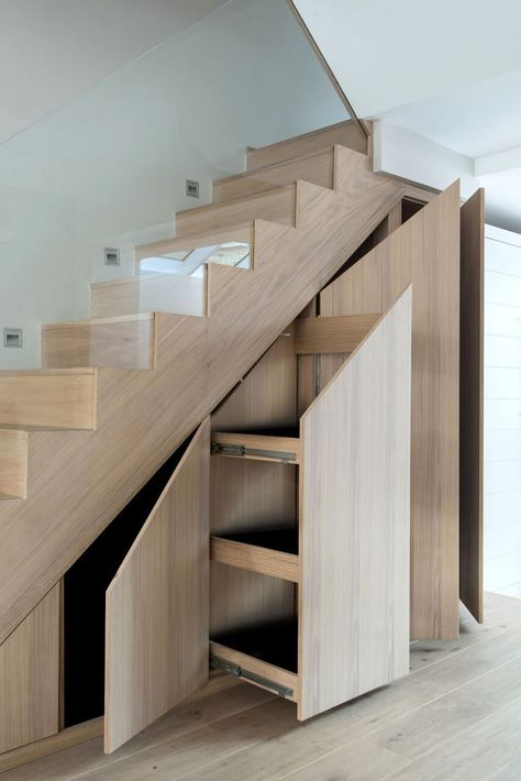 10 Creative Ways to Use the Space Under the Stairs Staircase Diy, Hiasan Dalaman Rumah, درج السلم, Stairs Renovation, Stairs Design Interior, Staircase Storage, House Staircase, Interior Staircase, Desain Furnitur Modern