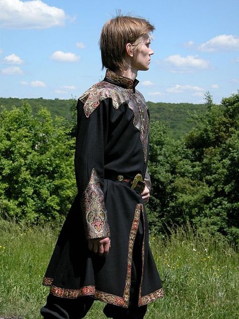 Elven Prince Brocade Tunic - Medieval and Renaissance Clothing, Costume - #Brocade #clothing #costume #Elven #medieval #Prince #Renaissance #tunic Medieval Prince Outfit, Medieval Prince, Mens Garb, Elven Clothing, Moda Medieval, Prince Costume, Prince Clothes, Medieval Clothes, Fantasy Dresses