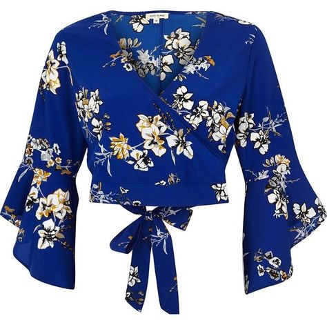 River Island Blue floral print wrap crop top ($56) ❤ liked on Polyvore featuring tops, crop top, shirts, blouses, blue, crop tops / bralets, women, v-neck shirt, wrap shirt and bralet crop top Crop Top Outfit Ideas, Top Outfit Ideas, Crop Top Outfit, Bralet Tops, Bell Sleeve Crop Top, Floral Print Crop Top, Island Blue, Blue Floral Top, Blue Floral Blouse