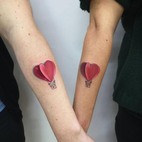 Bodypainting, 3d Tattoo Designs Ideas, Small Embroidery Tattoo, 3 D Tattoos For Women, 3d Heart Tattoo, Small Red Ink Tattoo, 3 Hearts Tattoo Ideas, Mini Tattoos Unique, Corazon Tattoo