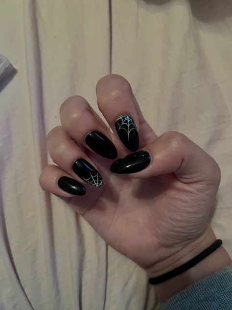 Grunge Nails Almond, Art Ideas Grunge, Black Nails Halloween, Grunge Nail Art, Spider Web Nails, Web Nails, Vampy Nails, Nails Goth, Hoco Nails