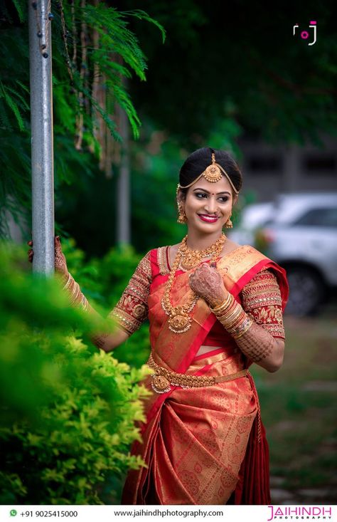 Sachin – Gayathri Wedding Candid Photography In Madurai - Jaihindh Photography India Hindu Wedding Photos, Wedding Candid Photography, Marriage Poses, Indian Wedding Pictures, South Indian Bride Saree, Indian Bride Poses, Bride Photos Poses, Wedding Trailer, Engagement Bride