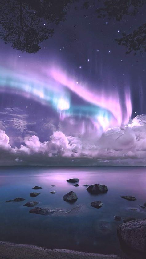 Aurora Over Sea Night Beautiful iPhone Wallpaper Northen Lights, Aurora Borealis Northern Lights, Fotografi Vintage, Sky Photo, Above The Clouds, Stars At Night, Alam Yang Indah, Alam Semula Jadi, Beautiful Sky