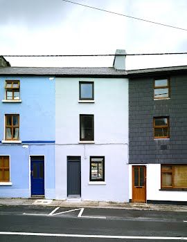 This narrow Clifden townhouse makes clever use of its existing nooks | IMAGE.ie Small Narrow Staircase Ideas, Nordic Townhouse, Narrow Staircase Ideas, Coastal Industrial Decor, Sofa Design For Living Room, Narrow Townhouse, Small Space Ideas, Home Decor Cheap, Coastal Industrial