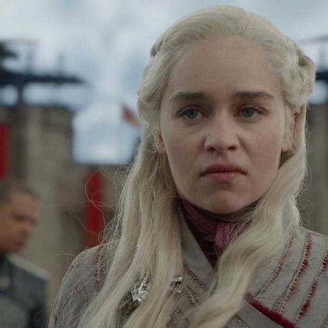 Is Game of Thrones Really Setting up the Battle of the Mad Queens Lena Headey, Game Of Thrones Theories, Game Of Thrones Facts, Fire And Blood, Game Of Thrones Quotes, Game Of Thrones Funny, Got Memes, Cersei Lannister, Iron Throne