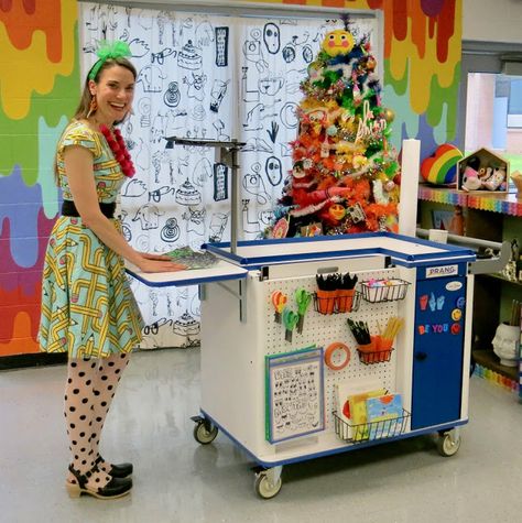 Cassie Stephens: I Designed a Mobile Classroom (with a whole lotta help!) Mobile Art Cart, Organisation, Mobile Classroom Ideas, Art Trolley Organisation, Classroom Art Cart, Mobile Teacher Cart, Mobile Classroom Cart Traveling Teacher, Art On A Cart Elementary Lessons, Diy Art Cart