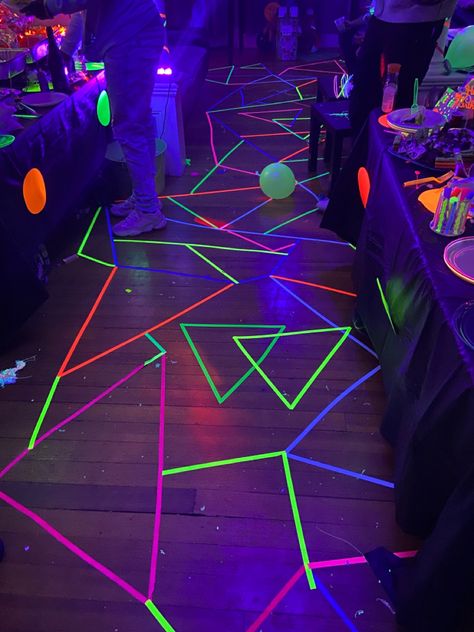 Sweet 16 Party Neon Glow In The Dark, Glow In The Dark Dance Theme, Glow Tape Ideas, Glow Party Diy Decorations, Birthday Glow In The Dark Party, Neon Tape Dance Floor, Black Light Dance Party, Rave Theme Birthday Party, Glow Disco Party