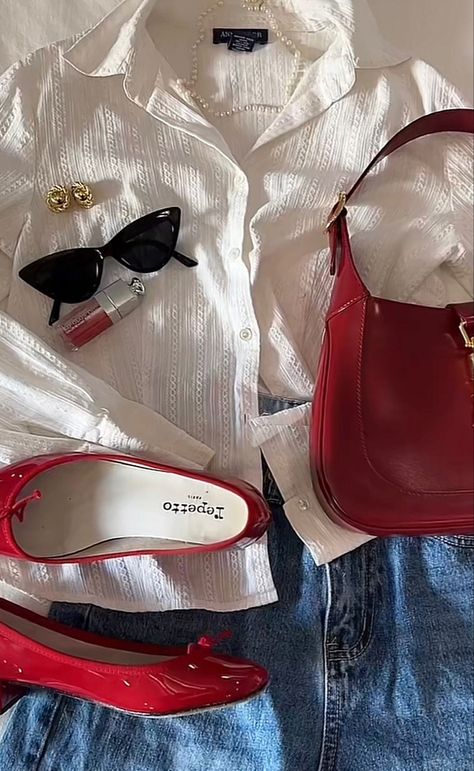 Red Shoes And Bag Outfit, Red Bags Outfit, Red Shoulder Bag Outfit, Repetto Outfit, Red Handbag Outfit, Ballet Flats Aesthetic, Red Accessories Outfit, Flats Aesthetic, Red Ballet Flats Outfit