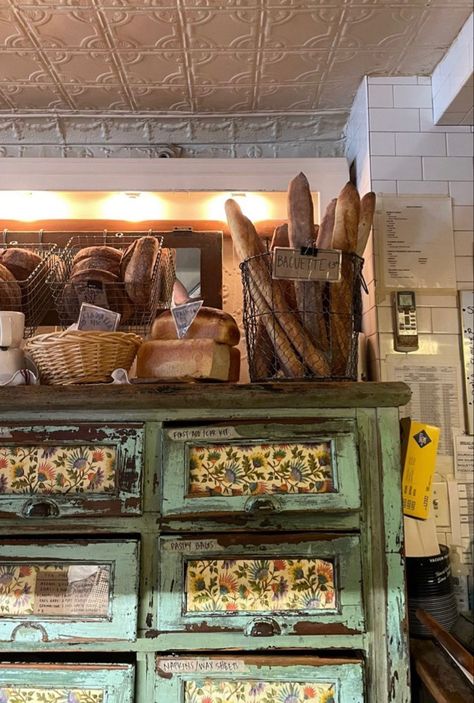 Lana Del Rey, European Bakery Aesthetic, Cottage Coffee Shop, Old Fashion Bakery, Old Bakery Aesthetic, Vintage Coffee Shop Aesthetic, Vintage Bakery Aesthetic, Cottagecore Bakery, Vintage European Aesthetic