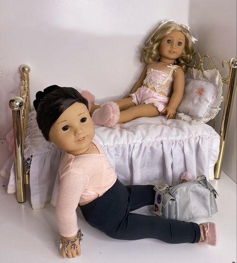 girly ballet coquette American Girl dolls sitting on a gold bed frame Ballet Outfits, Ag Doll House, Custom American Girl Dolls, Doll Pictures, Coquette Dollette, Doll Scenes, Doll Aesthetic, Our Generation Dolls, Nostalgic Toys